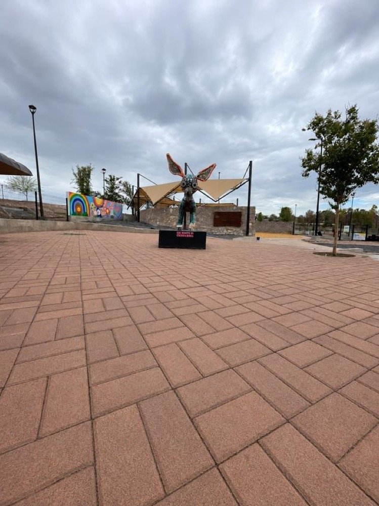 Plaza 3